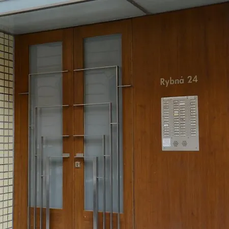 Apartment Aida *